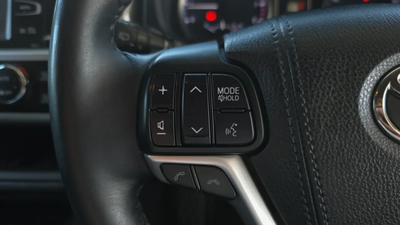 2017 Toyota Kluger Gallery Image 13