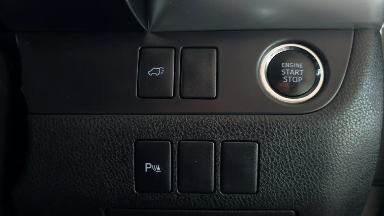 2017 Toyota Kluger Gallery Image 15