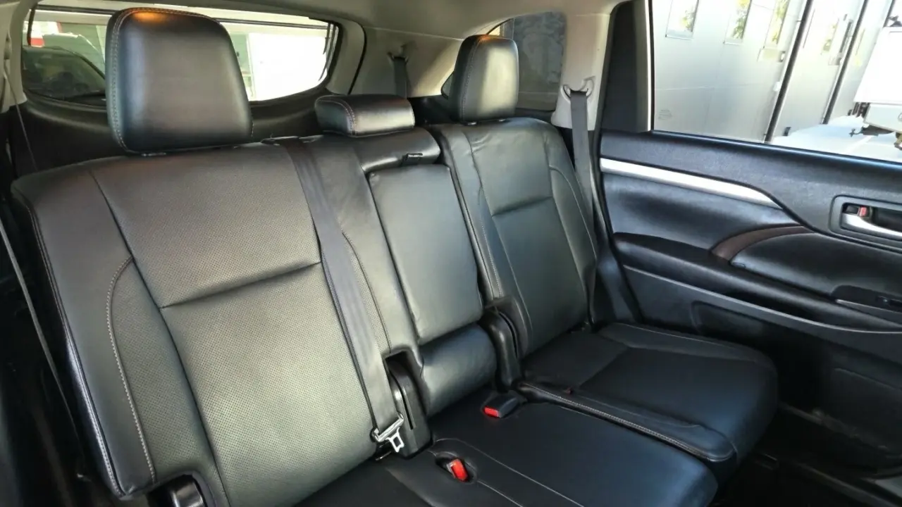 2017 Toyota Kluger Gallery Image 5