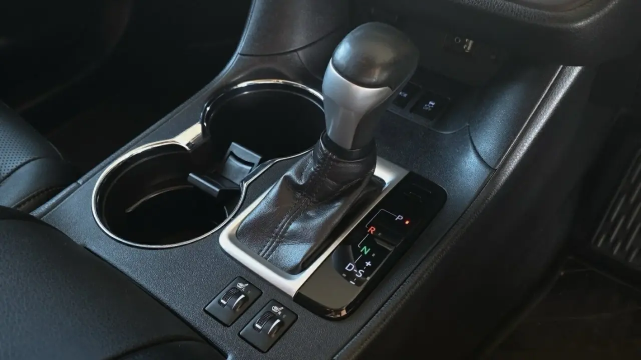 2017 Toyota Kluger Gallery Image 9