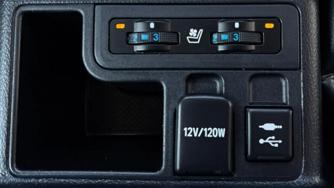 2017 Toyota Prado Gallery Image 13