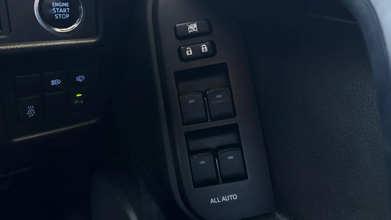 2017 Toyota Prado Gallery Image 17