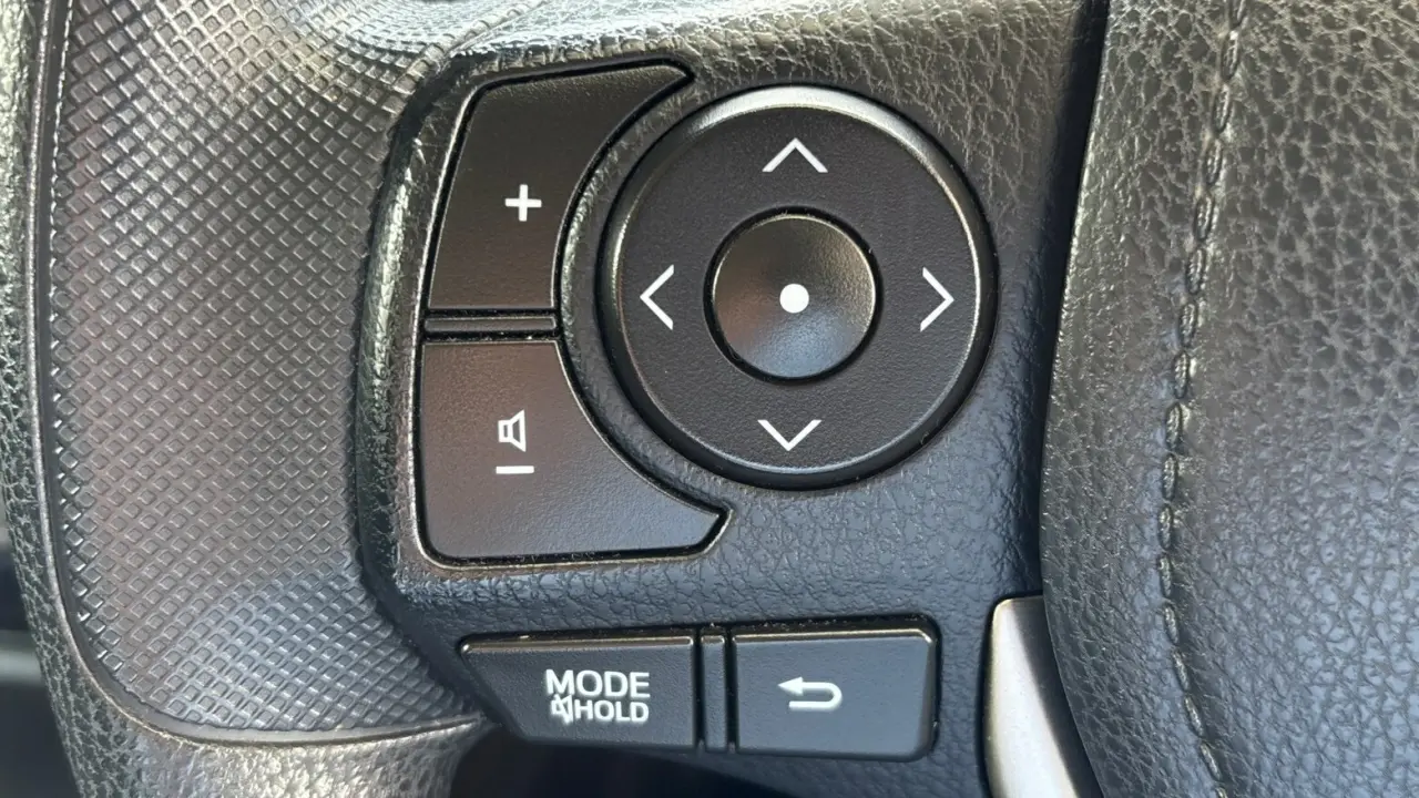 2015 Toyota RAV4 Gallery Image 12