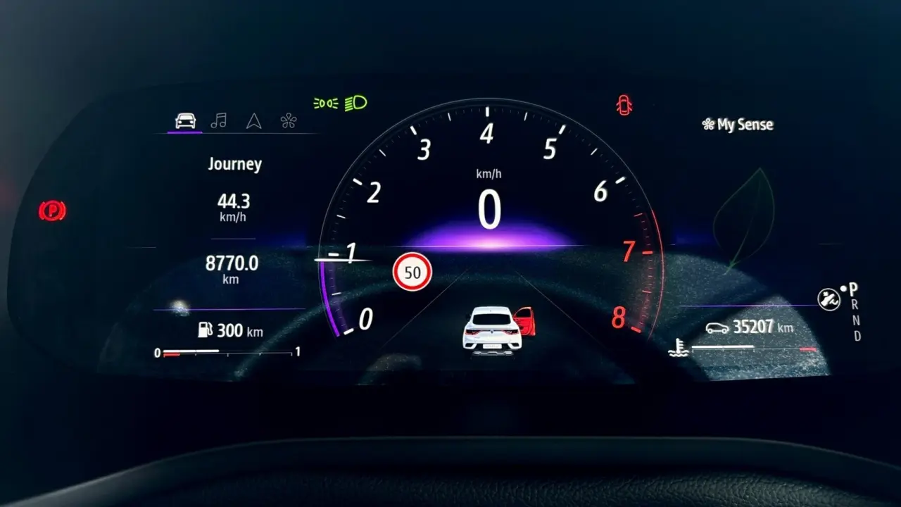 2023 RENAULT ARKANA Gallery Image 11