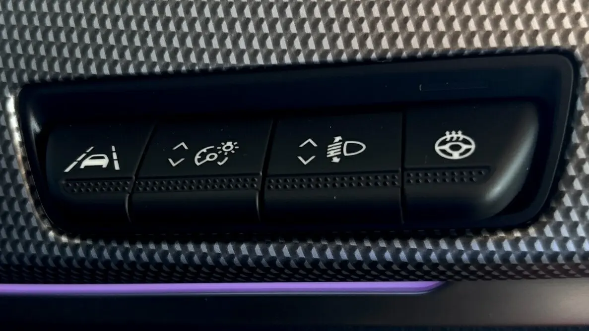 2023 RENAULT ARKANA Gallery Image 18