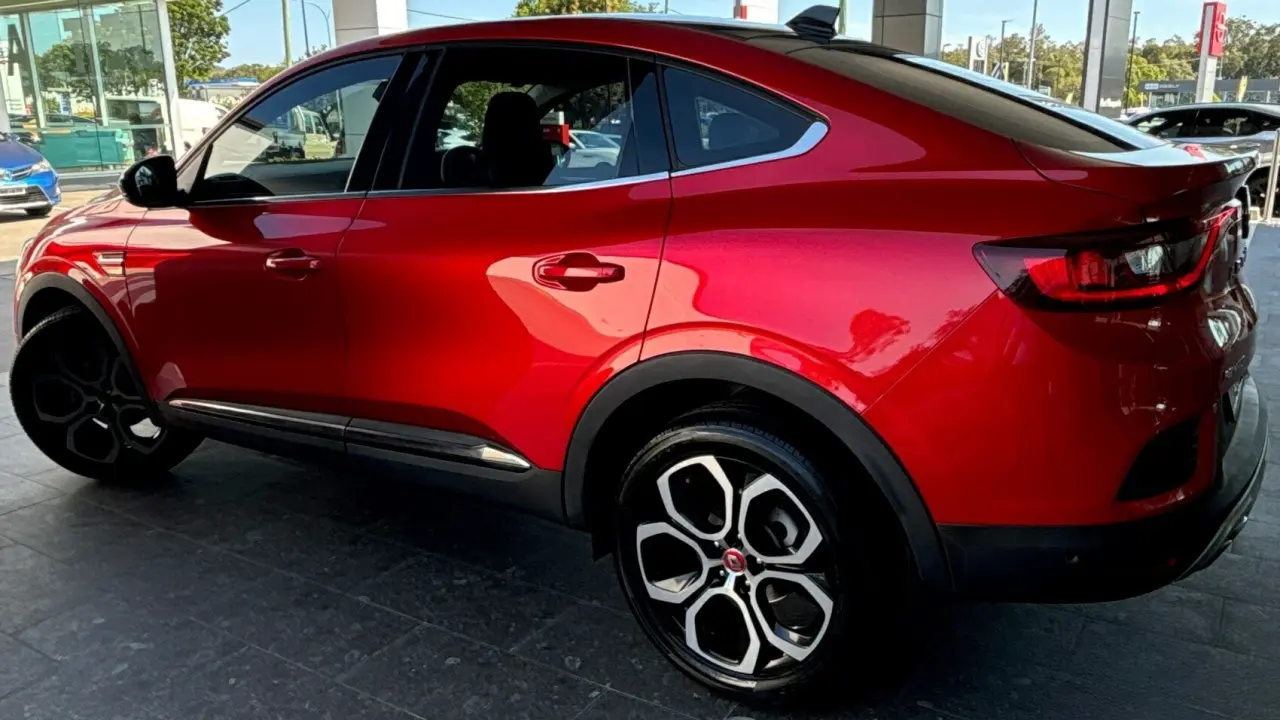 2023 RENAULT ARKANA Gallery Image 7