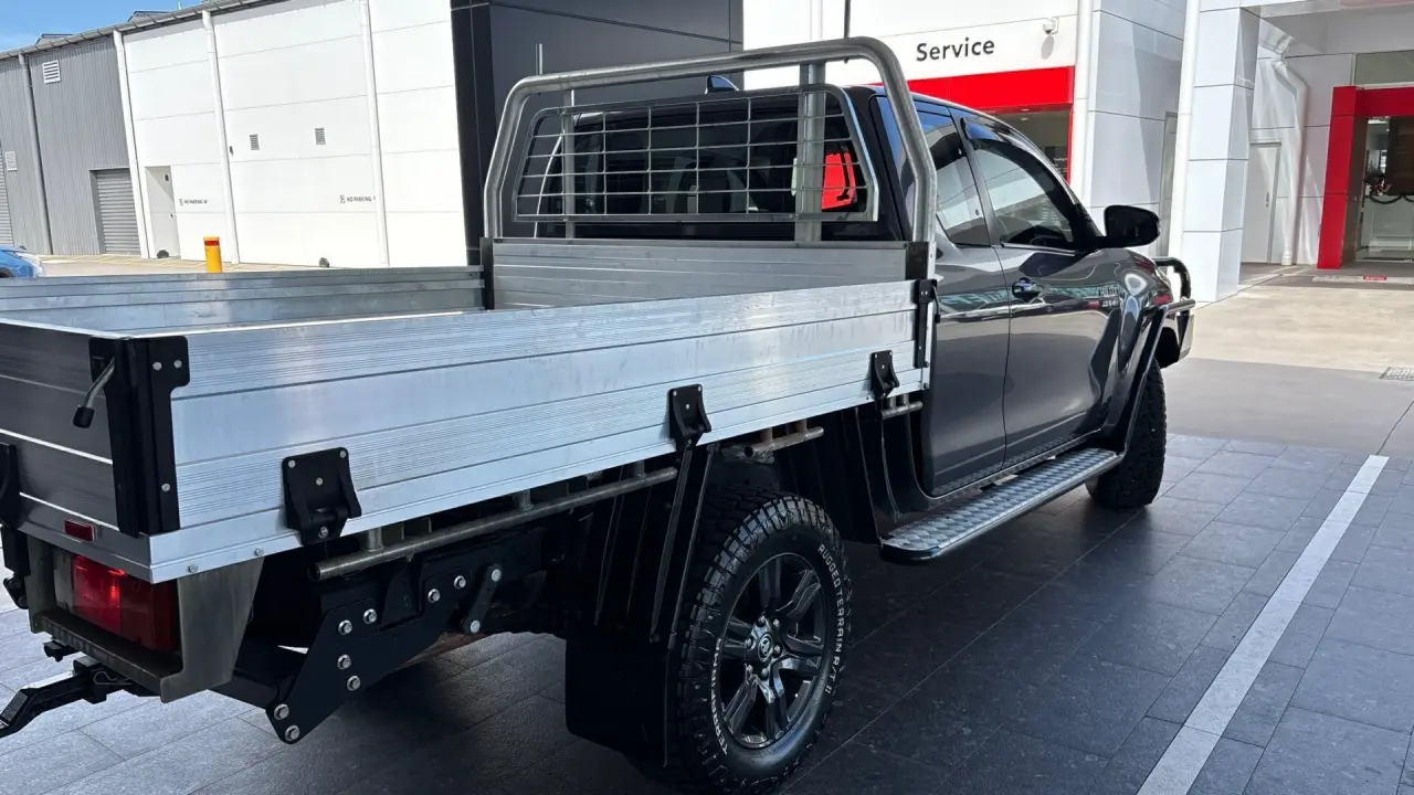 2023 Toyota Hilux Gallery Image 5