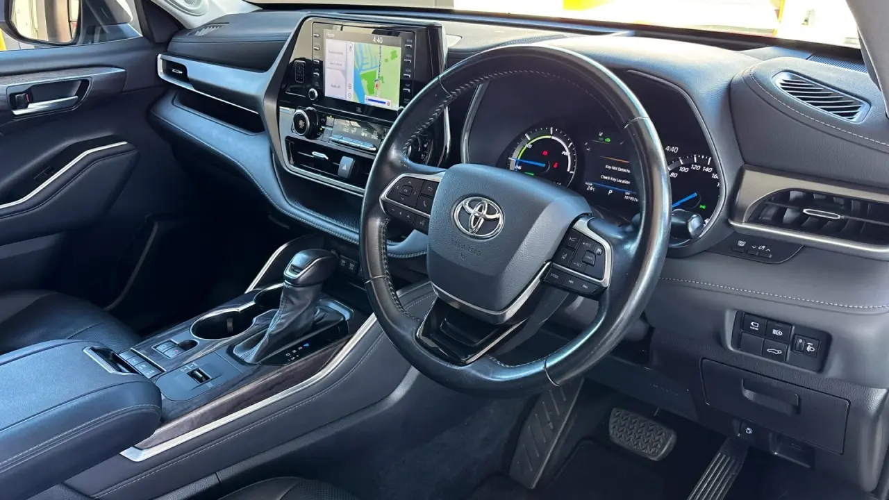 2021 Toyota Kluger Hybrid Gallery Image 11