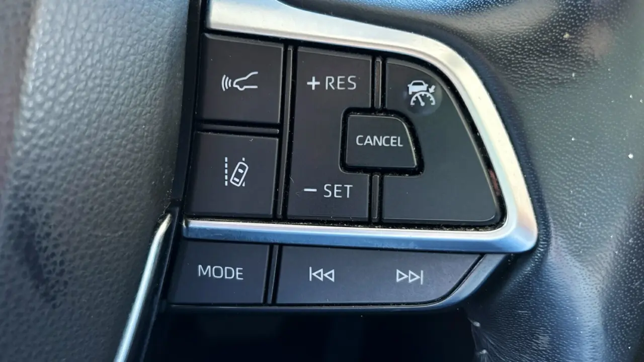 2021 Toyota Kluger Hybrid Gallery Image 17