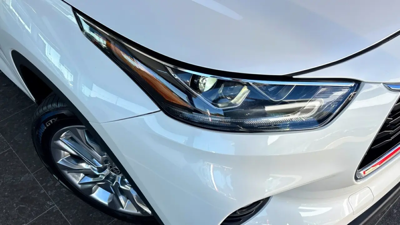 2021 Toyota Kluger Hybrid Gallery Image 3