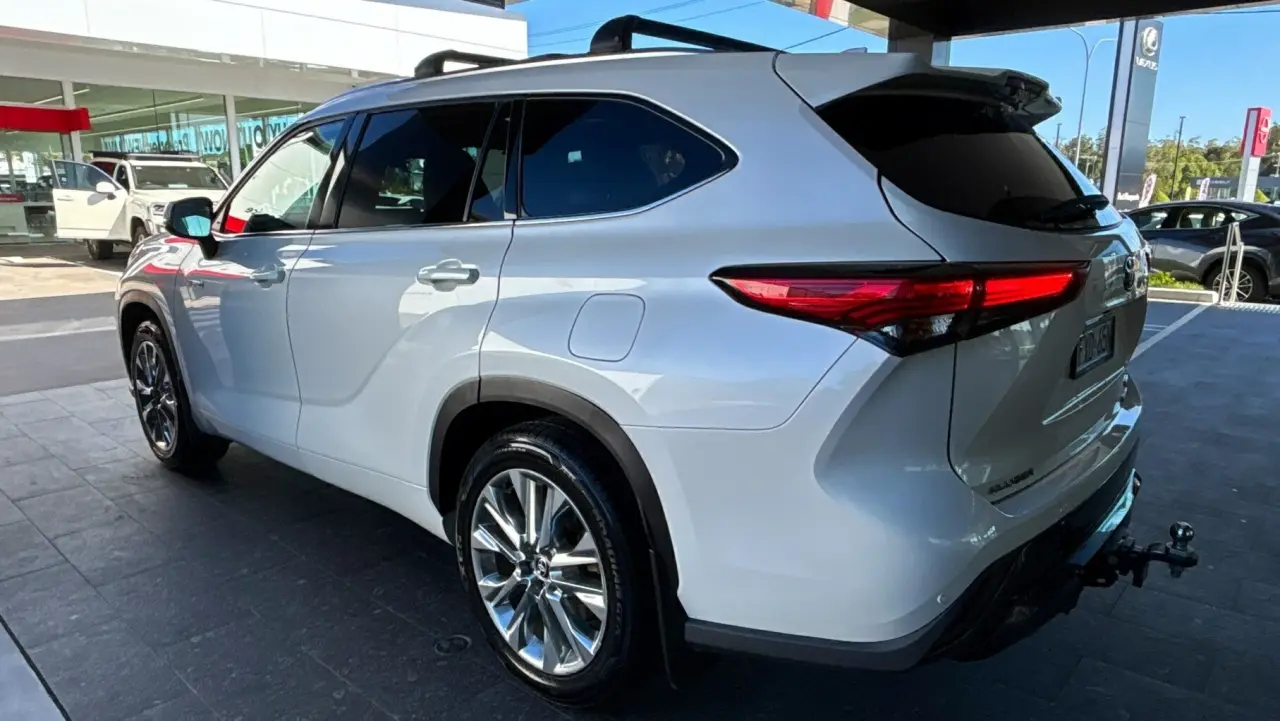 2021 Toyota Kluger Hybrid Gallery Image 9