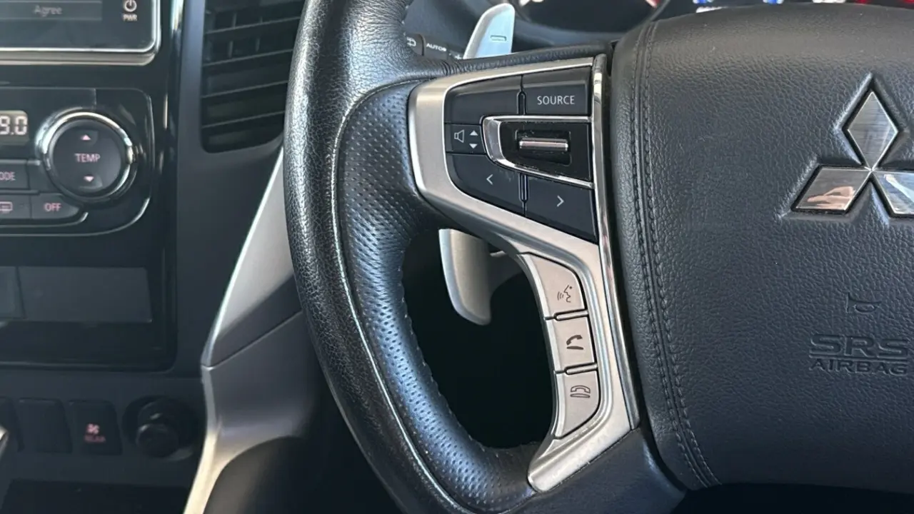 2018 MITSUBISHI PAJERO SPORT Gallery Image 11