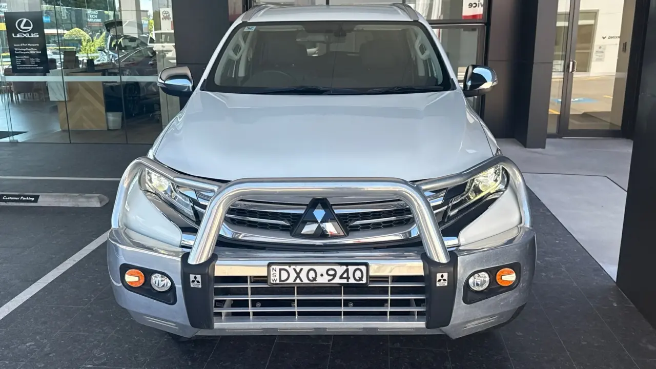 2018 MITSUBISHI PAJERO SPORT Gallery Image 2