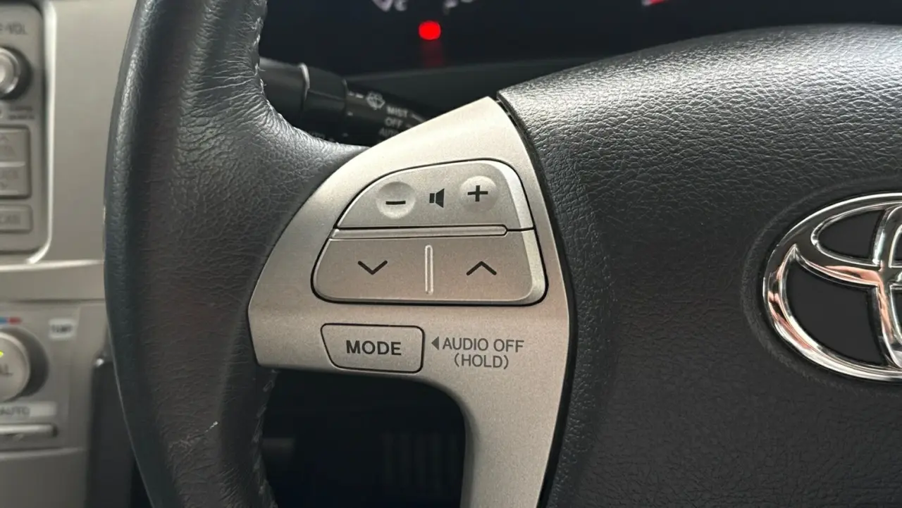 2011 Toyota Aurion Gallery Image 12