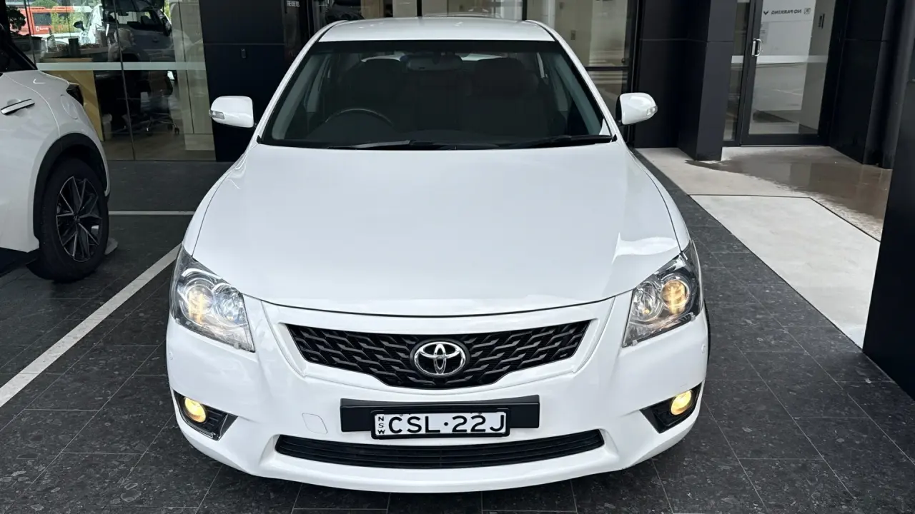 2011 Toyota Aurion Gallery Image 2