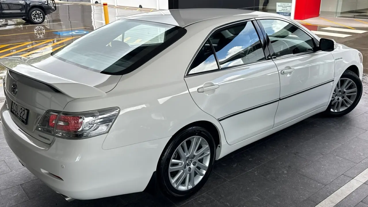 2011 Toyota Aurion Gallery Image 4