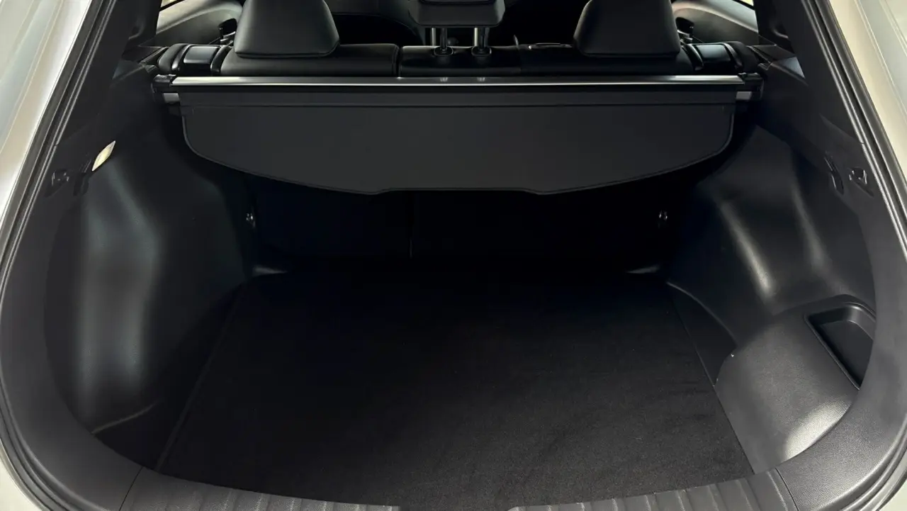 2023 Toyota Corolla Cross Hybrid Gallery Image 6