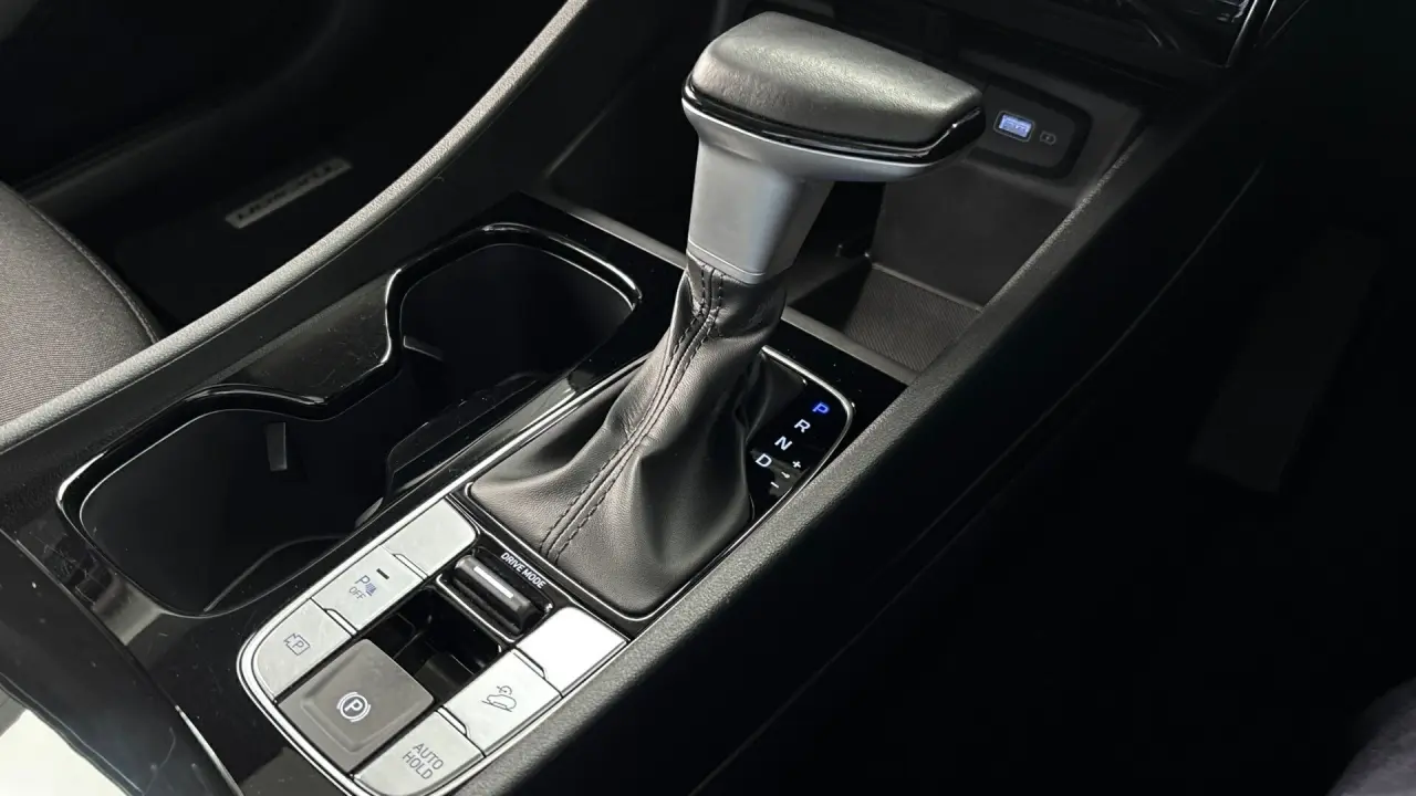 2023 HYUNDAI TUCSON Gallery Image 11