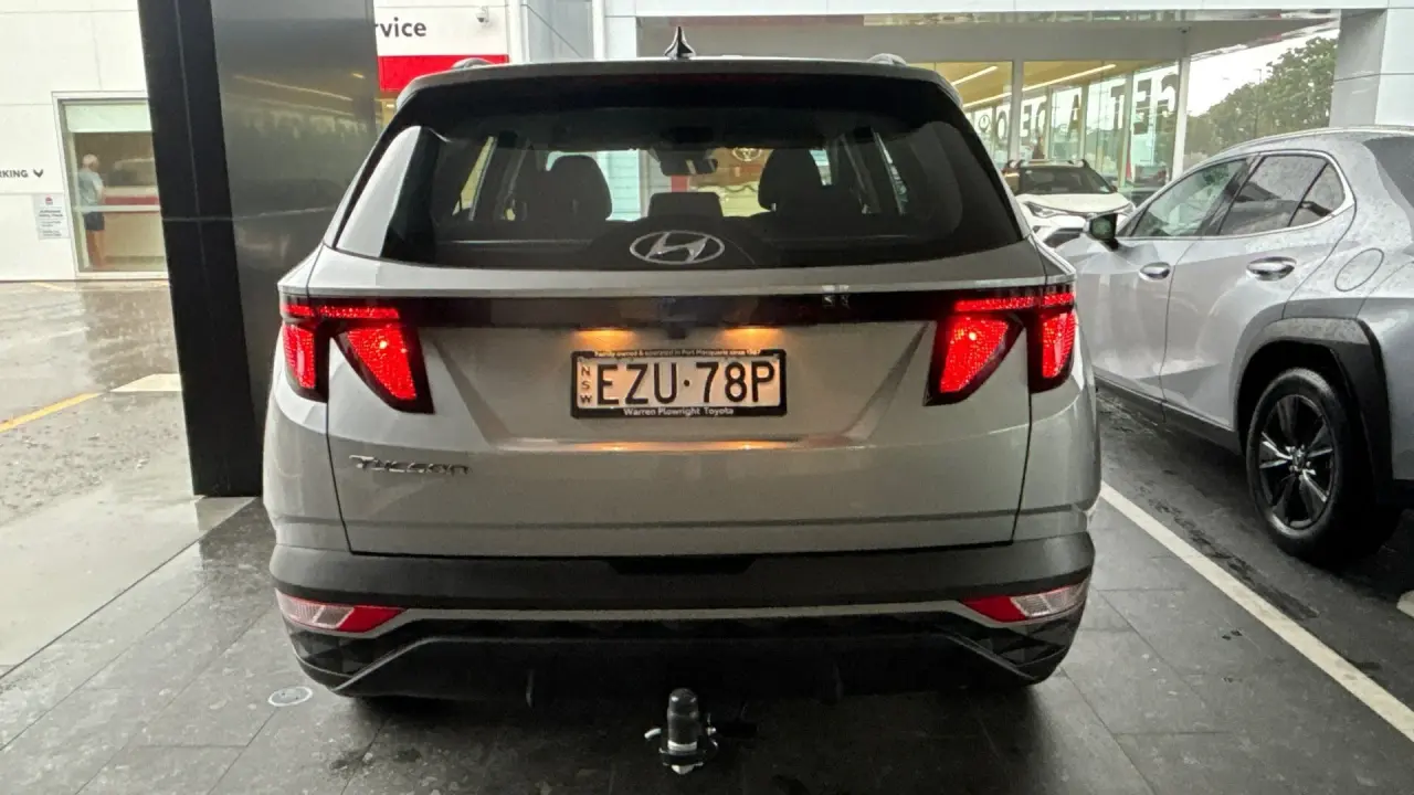 2023 HYUNDAI TUCSON Gallery Image 5