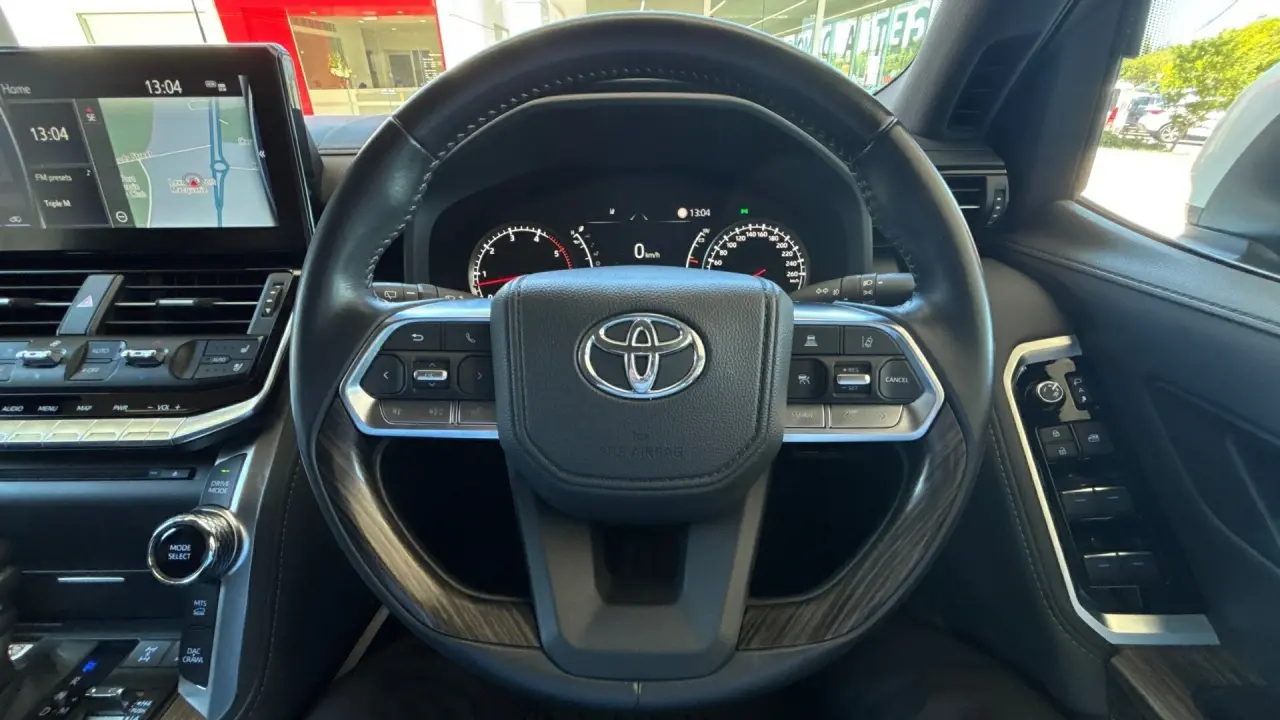 2023 Toyota Landcruiser Gallery Image 10
