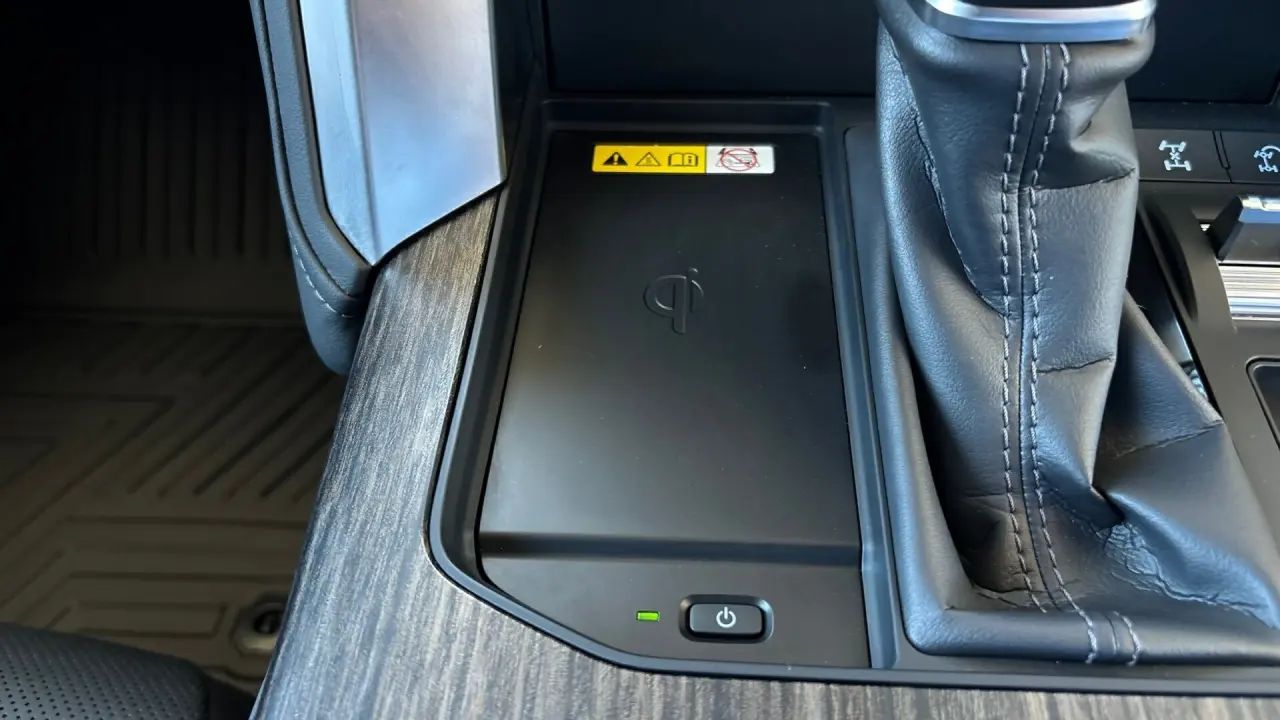 2023 Toyota Landcruiser Gallery Image 17