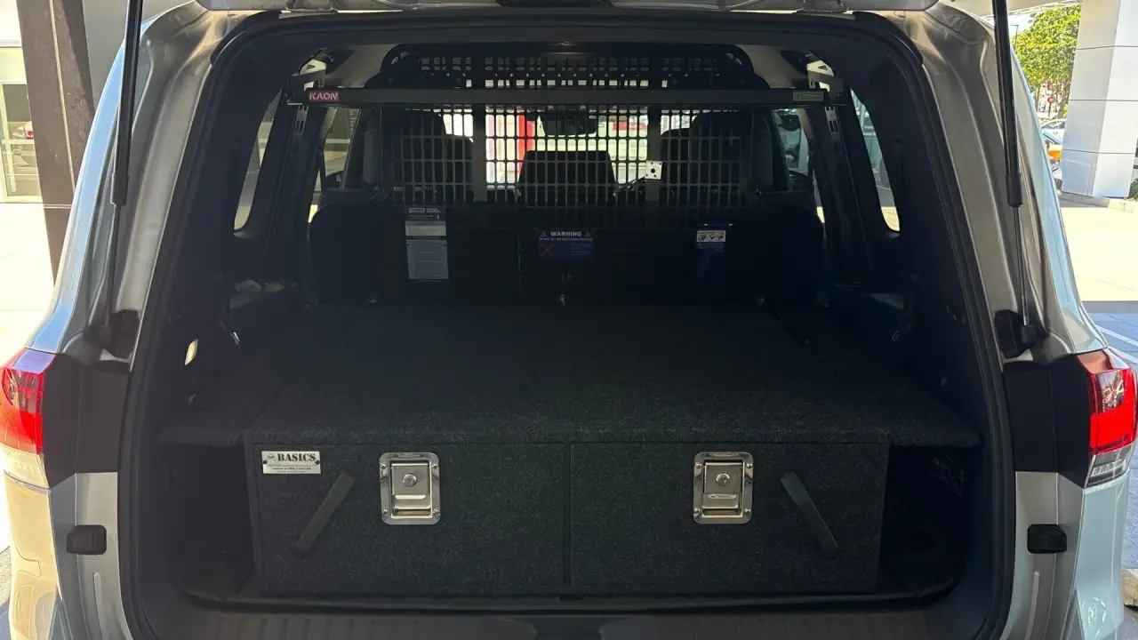 2023 Toyota Landcruiser Gallery Image 6