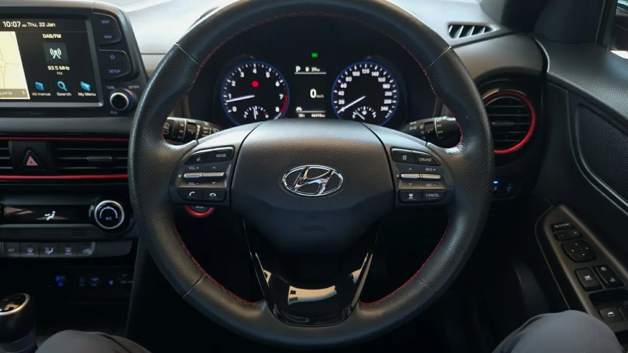 2020 HYUNDAI KONA Gallery Image 14