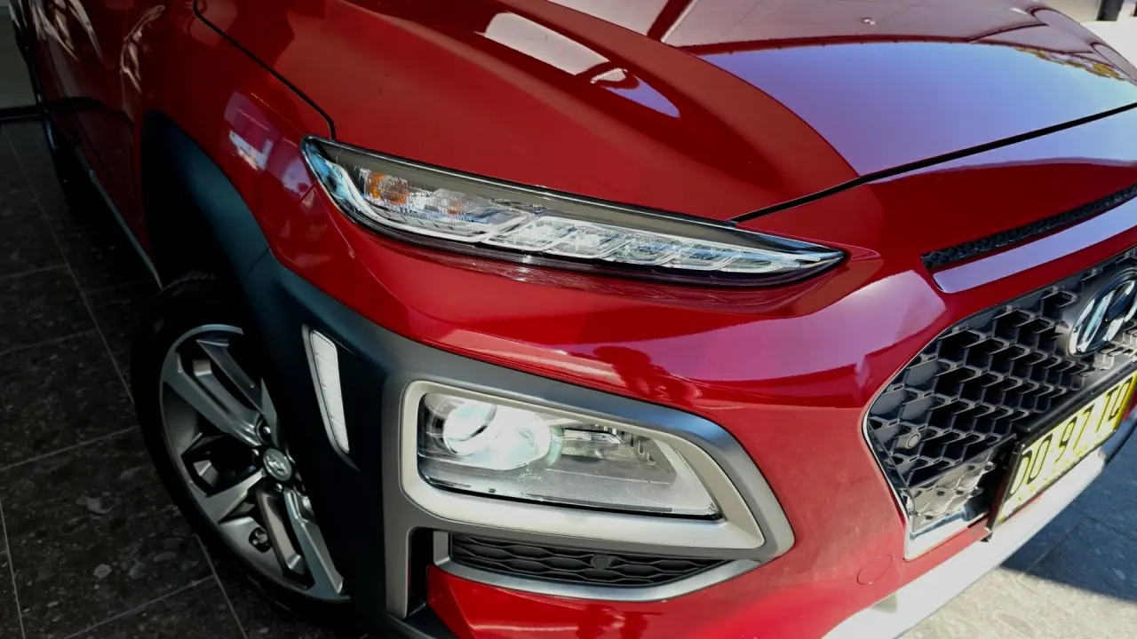 2020 HYUNDAI KONA Gallery Image 2