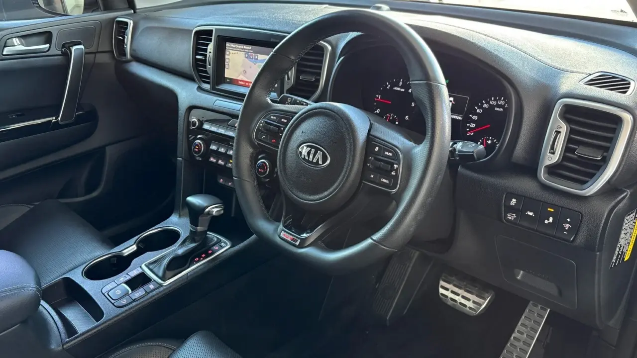 2016 KIA SPORTAGE Gallery Image 11