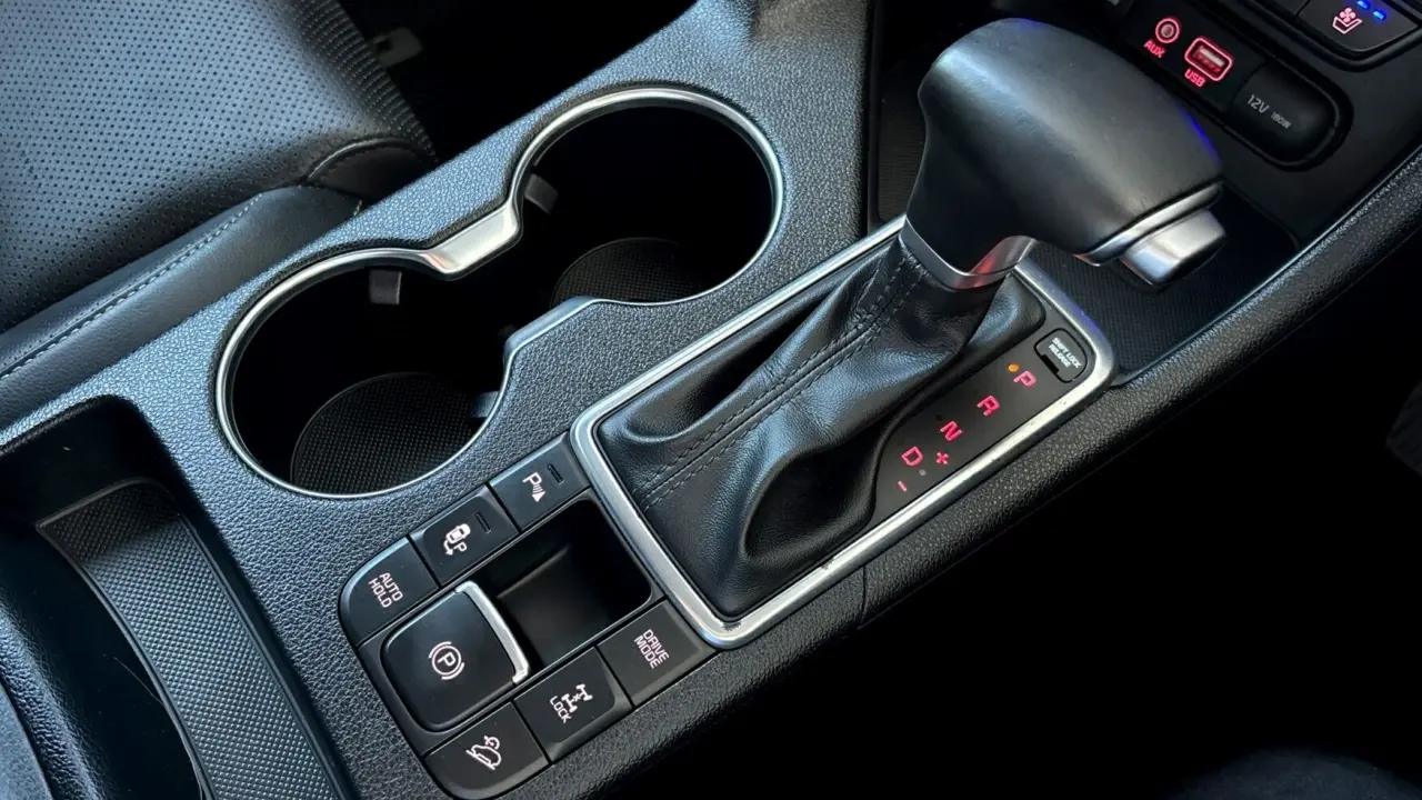 2016 KIA SPORTAGE Gallery Image 16