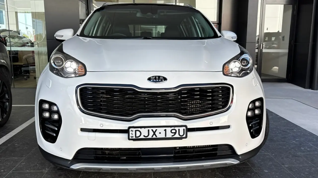 2016 KIA SPORTAGE Gallery Image 2