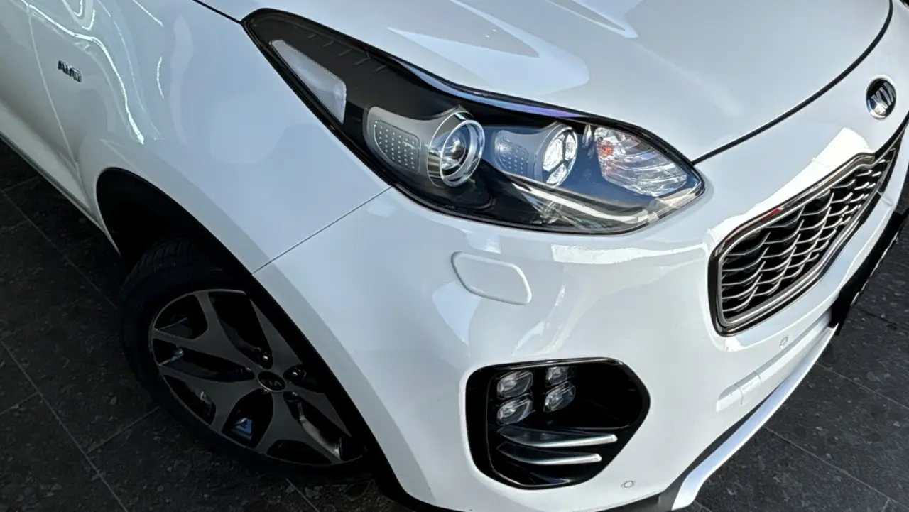 2016 KIA SPORTAGE Gallery Image 3