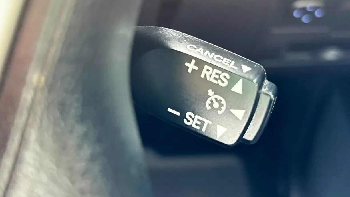 2016 Toyota Landcruiser Gallery Image 14