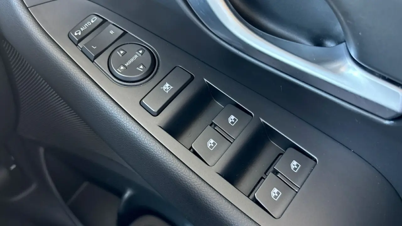 2023 HYUNDAI i30 Gallery Image 16