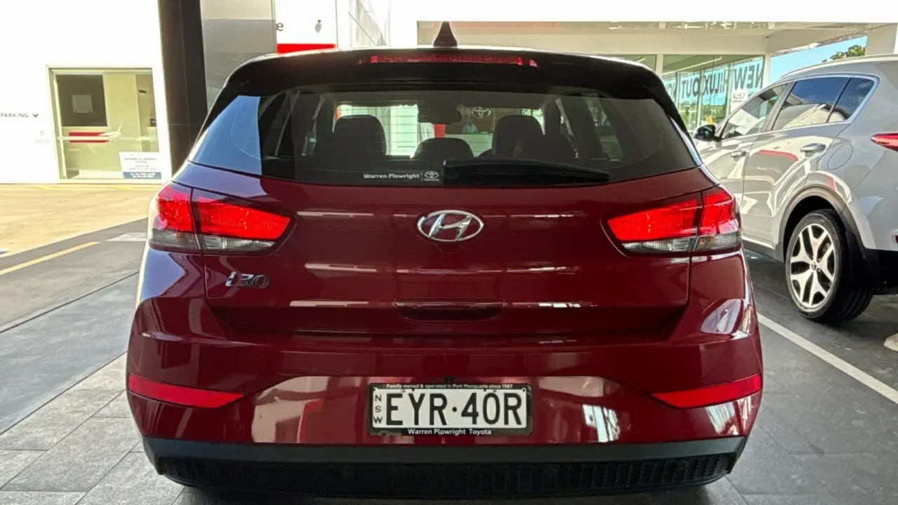 2023 HYUNDAI i30 Gallery Image 5