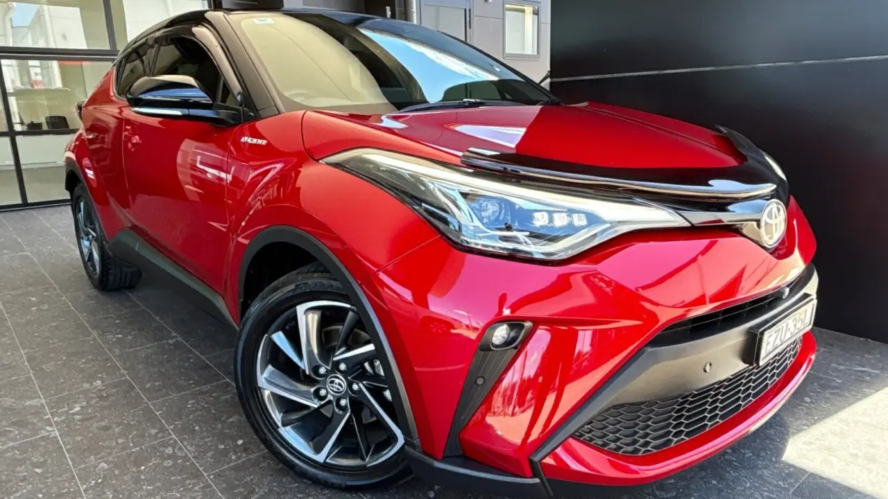 2023 Toyota C-HR Gallery Image 1