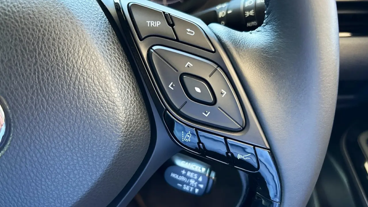 2023 Toyota C-HR Gallery Image 17