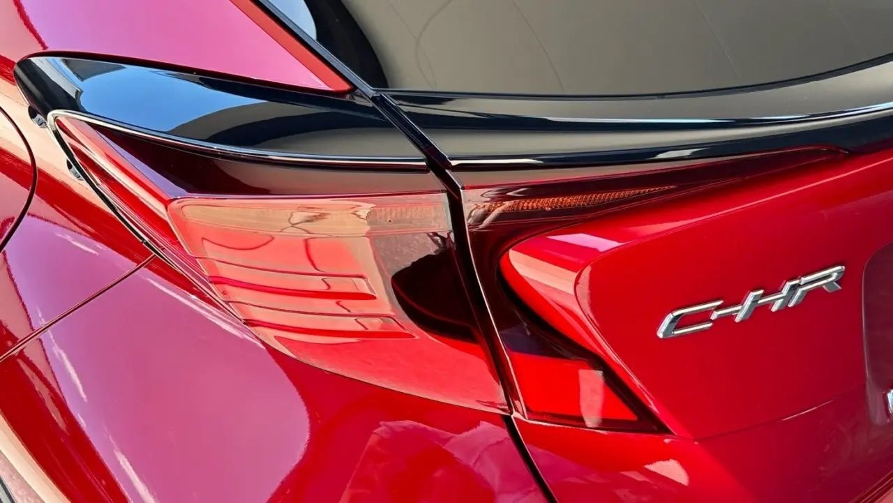 2023 Toyota C-HR Gallery Image 5