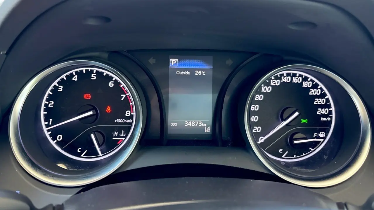 2019 Toyota Camry Gallery Image 14