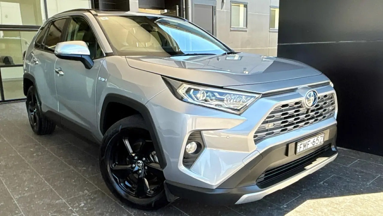 2021 Toyota Rav4 Hybrid Gallery Image 1