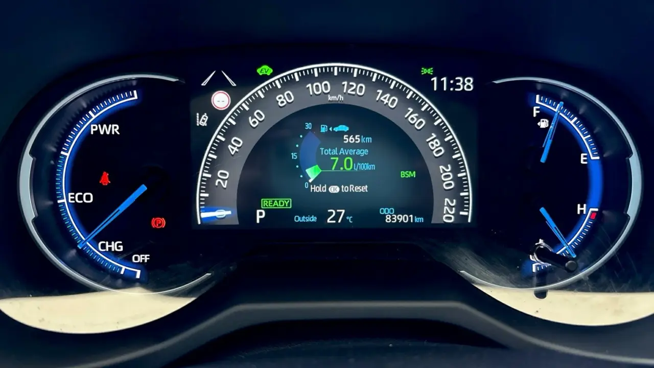 2021 Toyota Rav4 Hybrid Gallery Image 12