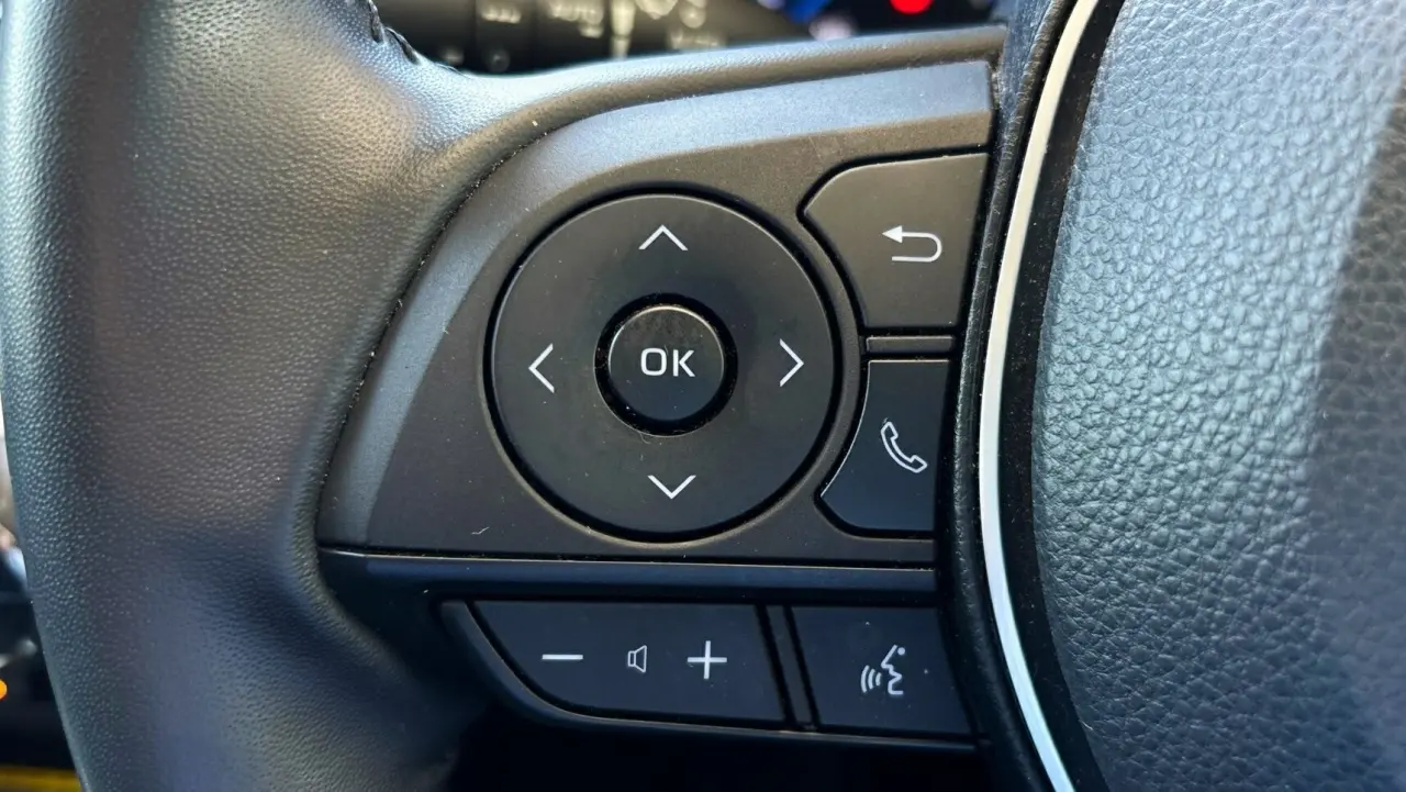 2021 Toyota Rav4 Hybrid Gallery Image 17