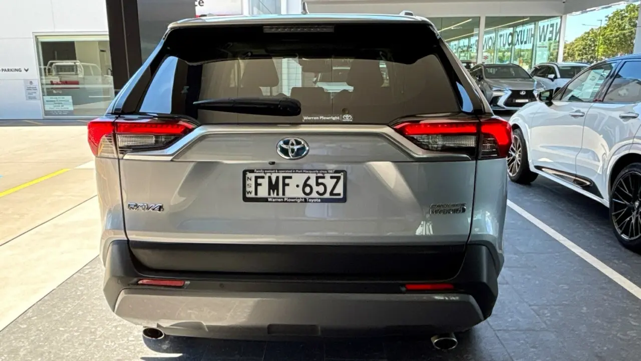 2021 Toyota Rav4 Hybrid Gallery Image 5