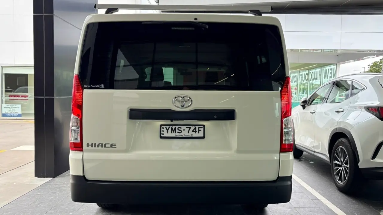 2025 Toyota Hiace Gallery Image 5