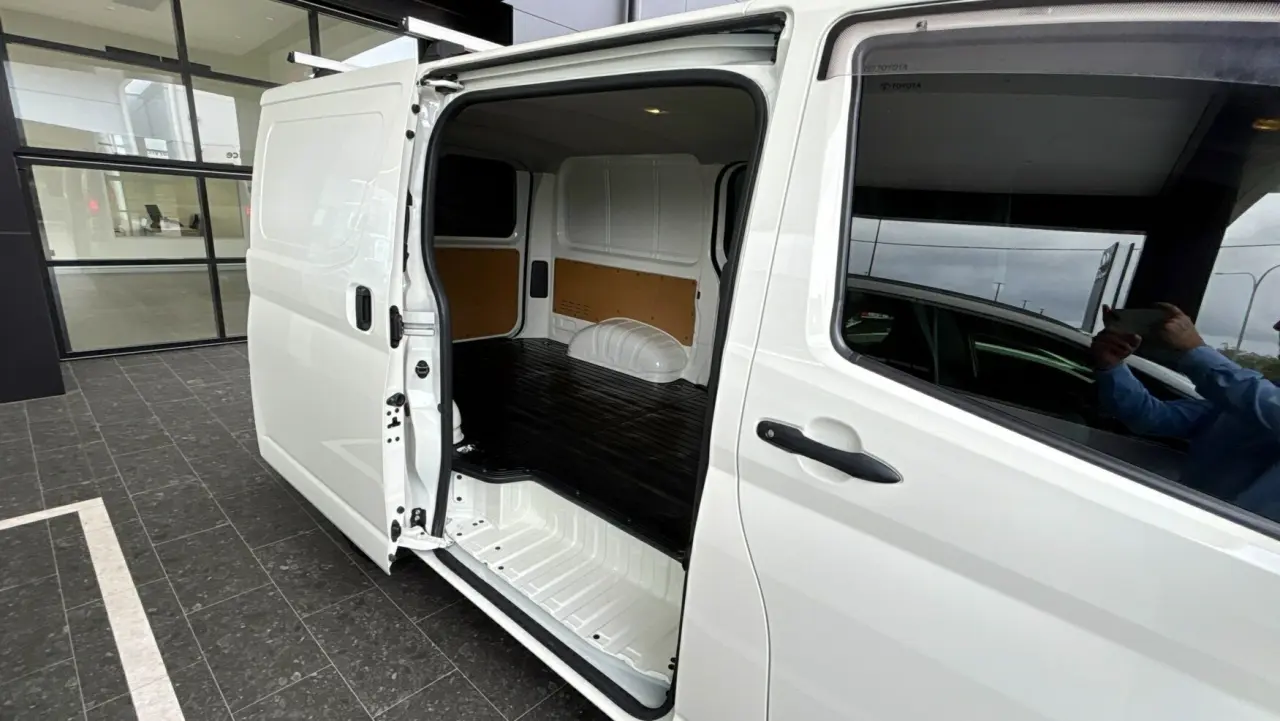 2025 Toyota Hiace Gallery Image 7