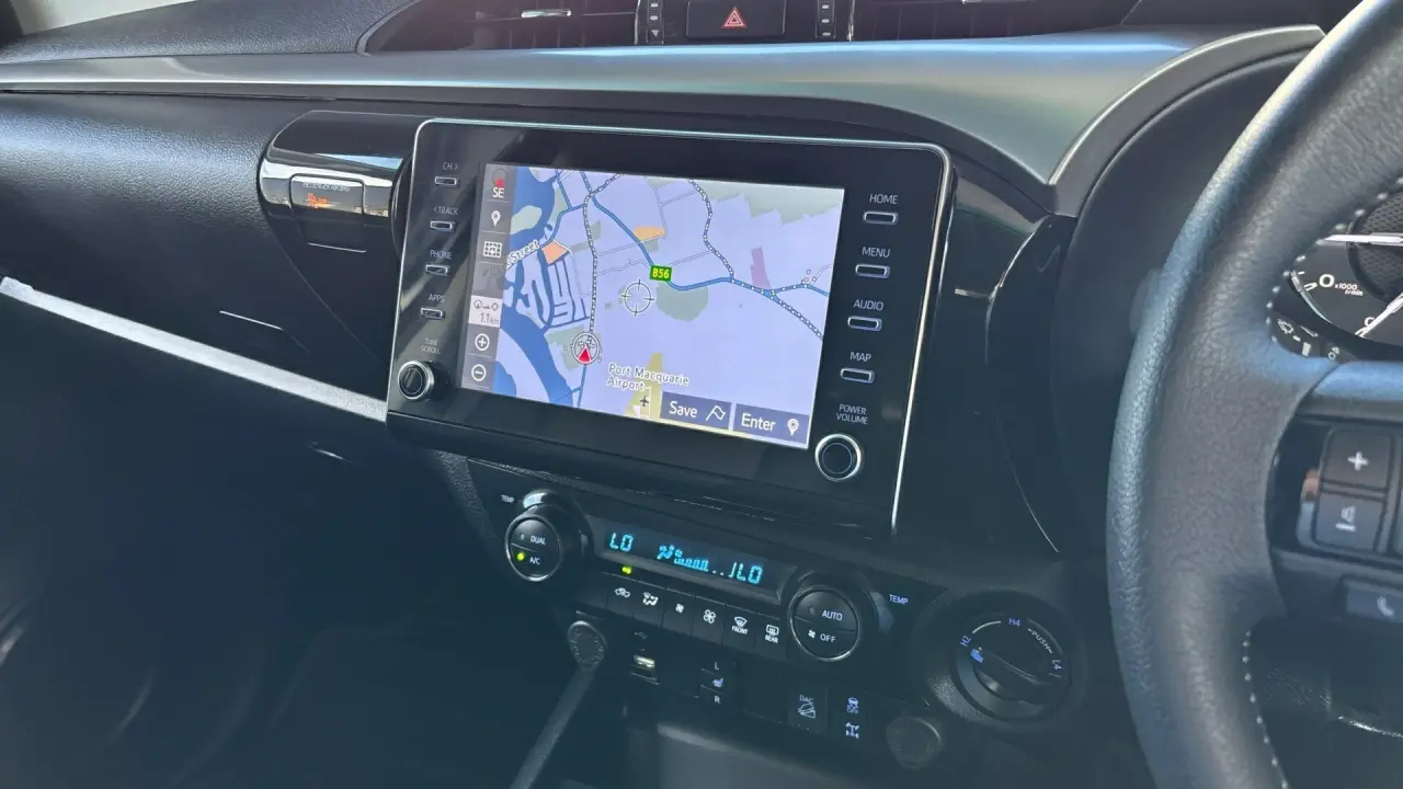 2023 Toyota Hilux Gallery Image 9