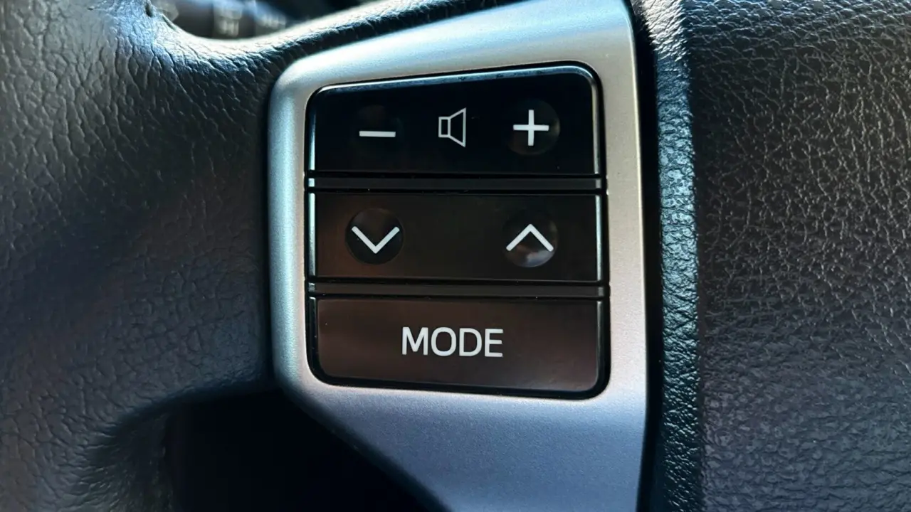 2017 Toyota Prado Gallery Image 12