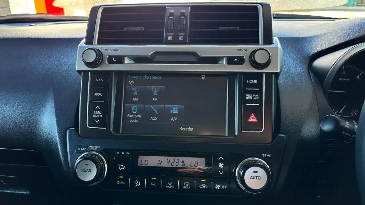 2017 Toyota Prado Gallery Image 8