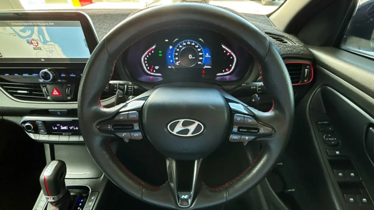 2022 HYUNDAI i30 Gallery Image 11