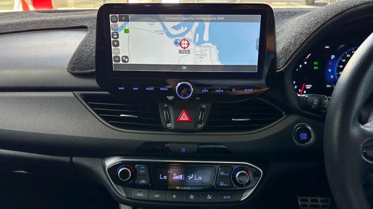 2022 HYUNDAI i30 Gallery Image 13